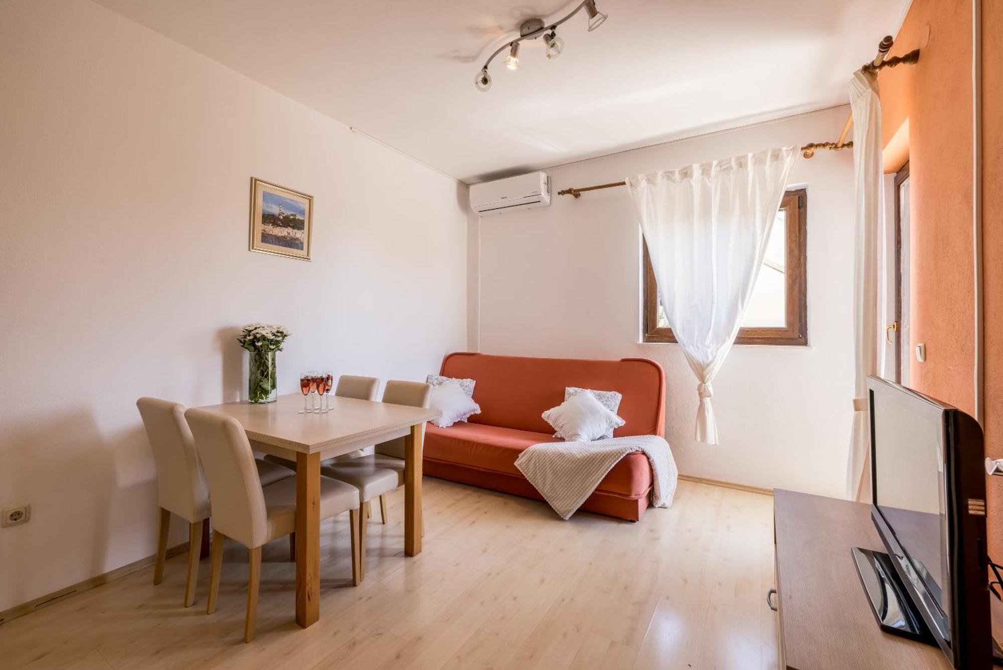 Holiday Home Krishto トロギール エクステリア 写真